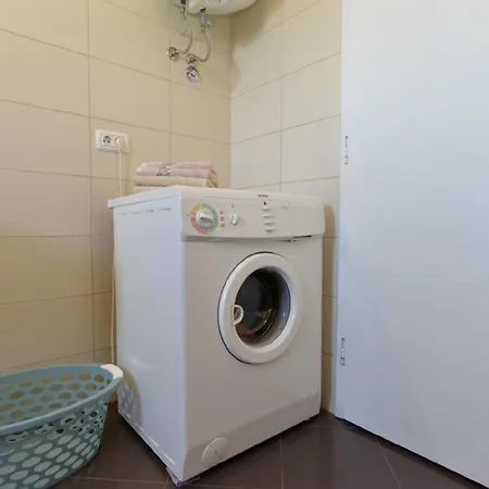 Apartment Fuer 4 Personen Ca 45 Qm In Banjole, Istrien Istrische Riviera *